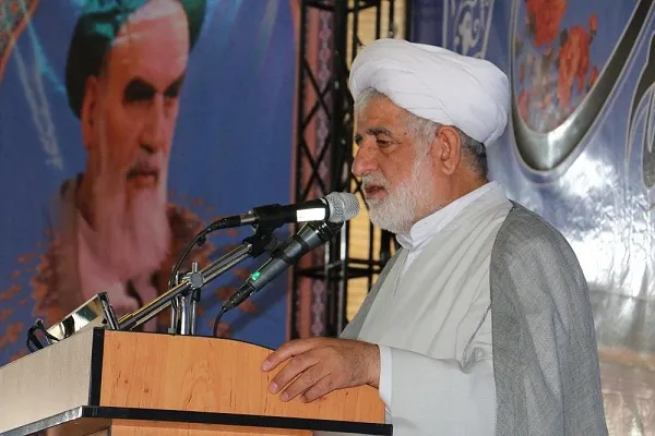 تضرع به درگاه الهی؛ مهم‌ترین سرمایه معنوی شهید سلیمانی