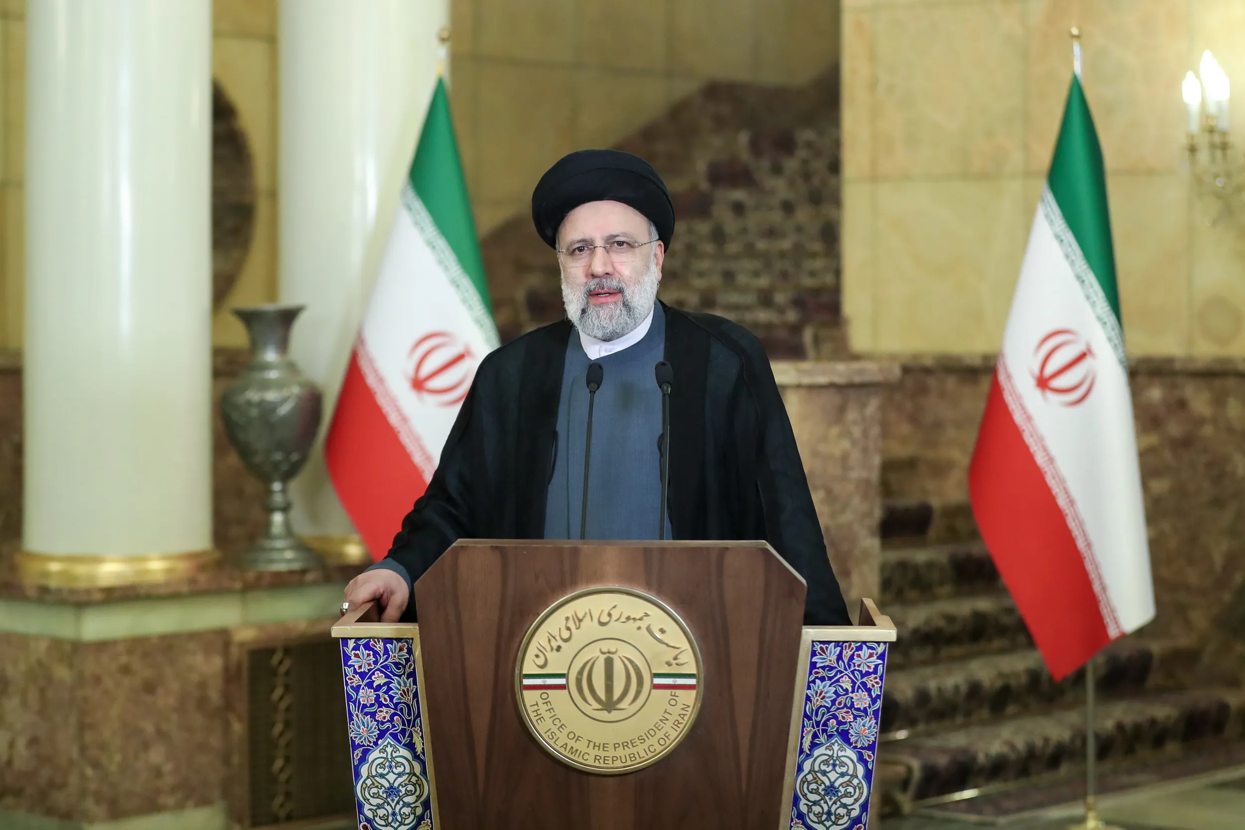 صلح و امنیت پایدار در گرو اجرای عدالت است / آزادی در کوله پشتی سربازان بیگانه جا نمی‌شود