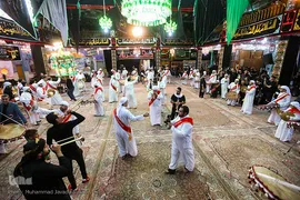 آیین عزاداری محرم در حسینیه کربلایی ها