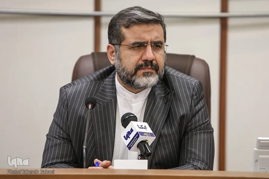 امروز موضوع «خانواده» فرادینی است