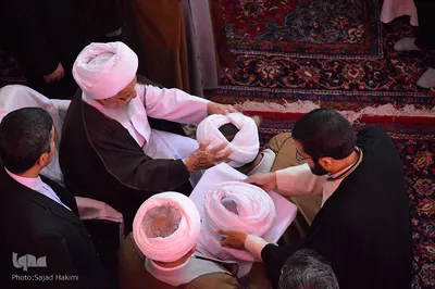 عمامه گذاری طلاب با حضور آیت الله العظمی مکارم شیرازی