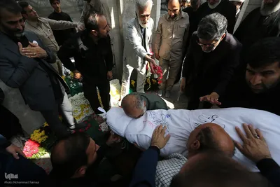 تشییع پیکر شهید گمنام