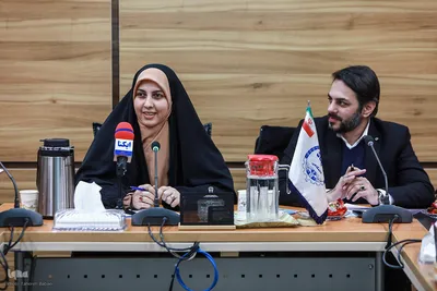 پیش نشست ایده‌ها، تجربه‌ها و چالش‌ها «حلقه‌های میانی پیشران جامعه‌پردازی در نظام انقلابی»