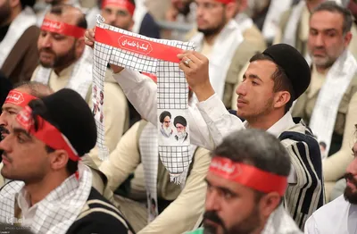 دیدار هزاران نفر از بسیجیان با رهبر انقلاب