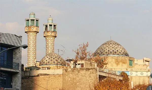 مسجد سنگی، از حمایت زوج‌های کم‌بضاعت تا پناه پشت‌کنکوری‌ها