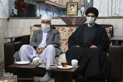 دیدار مسئولان با خانواده شهدای اهل سنت خراسان‌جنوبی
