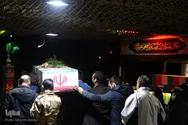وداع با پیکر شهید مدافع حرم حمزه کاظمی