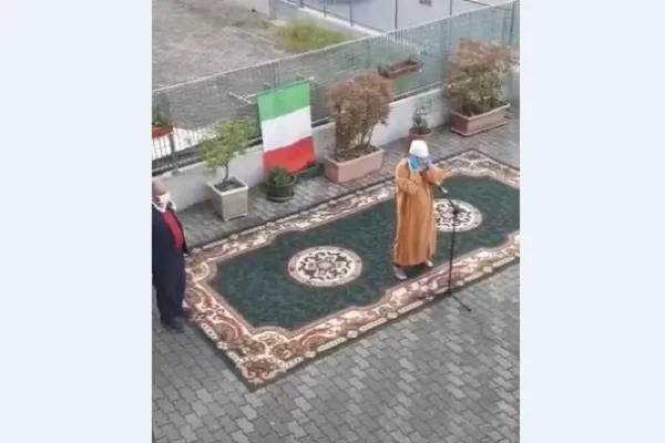 پخش اذان با حضور شهردار «پارما» در ایتالیا + فیلم