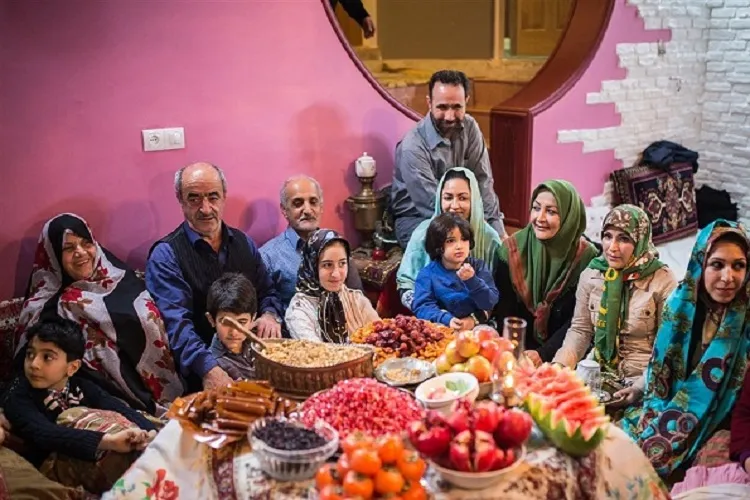 صله رحم؛ دیداری از جنس مجازی در شب یلدا