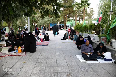 مراسم دعای عرفه در گلستان شهدای اصفهان