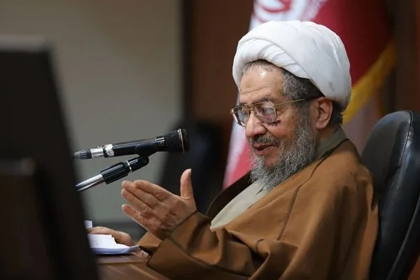 جدایی مردم از روحانیت، جدایی از دین را به دنبال خواهد داشت