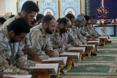 محفل انس با قرآن کاروان قرآنی انقلاب در شهرستان جاسک