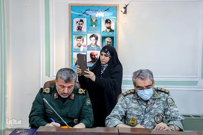 آیین رونمایی از پوستر دهمین کنگره ادبیات پایداری