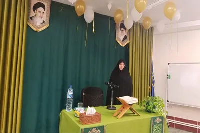 شست حضوری و وبیناری «وظایف کنشگران اجتماعی در بستر حوادث اخیر» که با همکاری جهاد دانشگاهی مازندران در مدرسه علمیه الزهرا(س) ساری