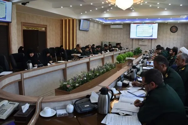 تصمیمات منطقی و عقلانی در مقابل دشمنان انقلاب به کار ببندیم