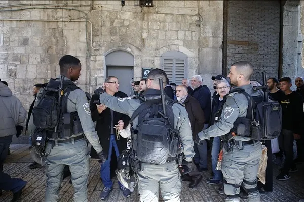 Israeli Forces Restrict Access to Al-Aqsa Mosque for Palestinian Youths