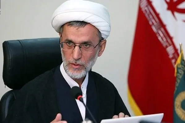 خطر ساده‌انگاری در شناساندن امام حسین(ع) به کودکان/ پای منبر نشاندن کافی نیست