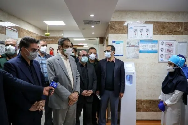 حضور سرزده استاندار چهارمحال‌وبختیاری در بیمارستان هاجر شهرکرد