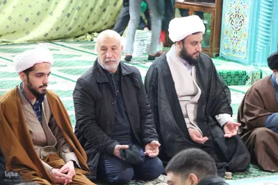 کرسی تلاوت قرآن به مناسبت دهه فجر در شهر سامن