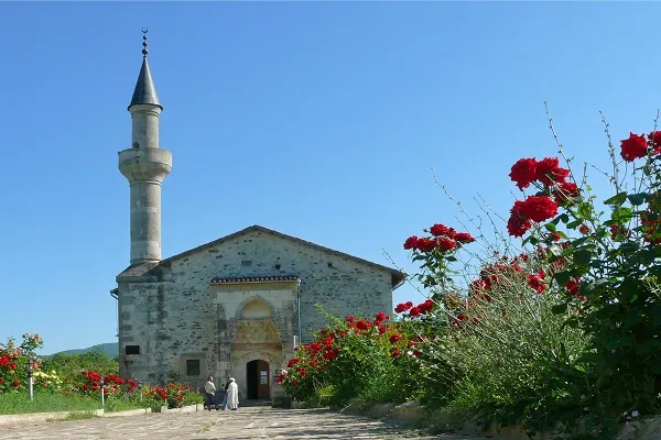 Мечети Крыма готовятся к Курбан-байраму
