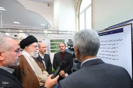 بازدید رهبر انقلاب از نمایشگاه توانمندی‌های تولید داخل