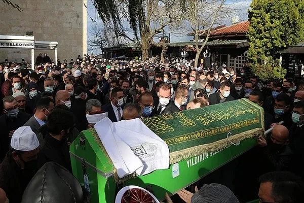 Ezanı makamlarıyla okuyan Bursalı müezzinin cenazesi toprağa verildi