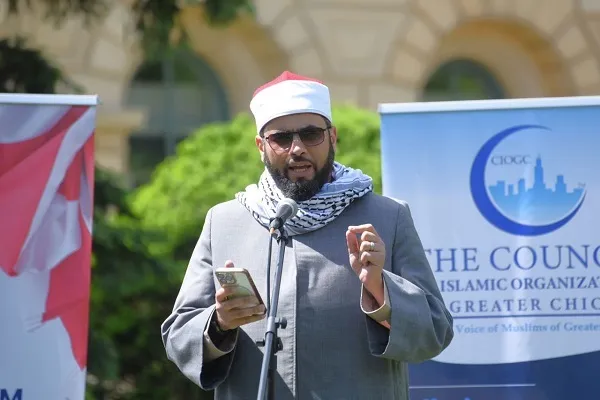 افتتاح جلسه یک پارلمان محلی در آمریکا با تلاوت قرآن