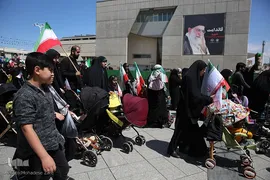 رژه کالسکه‌‌سواران مشهد در اربعین رهبر شهید