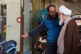 دیدار مردمی آیت‌الله عابدینی در بازار قزوین