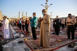 اقامه نماز عید قربان در حرم امام رضا(ع)