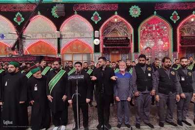 بین الحرمین در انتظار پیکر مطهر رهبر شهید