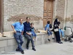 مراسم سنتی نیت کردن و توسل بر امام حسین(ع) با گندم شماری و نذر گندم در اهر