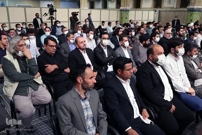 دیدار شاعران و اساتید ادبیات فارسی