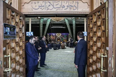  تشییع پیکر مرحوم عماد افروغ در مسجد دانشگاه تهران
