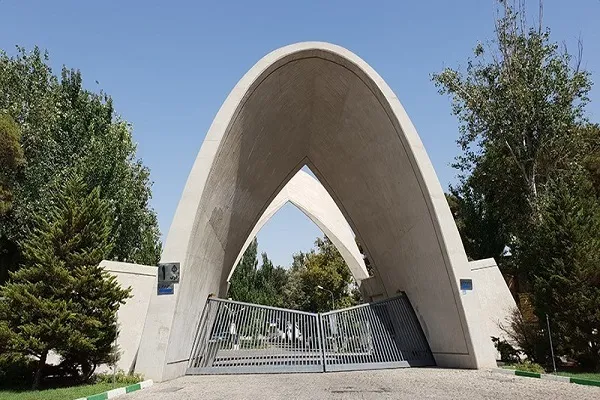 توهین به مقدسات یعنی عجز کسانی که اسلام را برنمی‌تابند