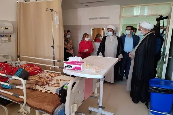 بازدید نماینده ولی‌فقیه در کردستان از مراکز درمانی سنندج