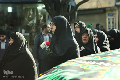 تشییع پیکر دو شهید گمنام در نعمت آباد تهران