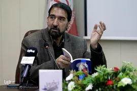 آیین رونمایی از کتاب «بخور، نخور» نوشته محمد حسن‌زاده