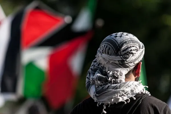Keffiyeh palestino reconhecido como Patrimônio Cultural Imaterial pela ICESCO: Ministério