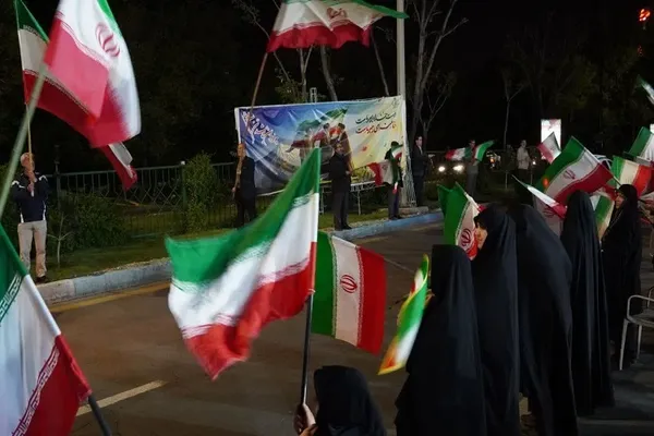 اجتماع دانشگاهیان دانشگاه تبریز در حمایت از آرمان‌های انقلاب