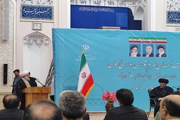 فتنه‌های دشمنان با وحدت و بصیرت ناکام می‌ماند