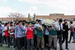 وداع دانش‌آموزان بیرجندی با شهدای گمنام