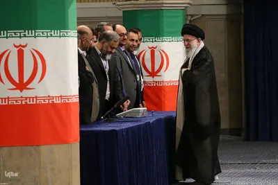 حضور رهبر معظم انقلاب در پای صندوق رأی انتخابات ریاست جمهوری