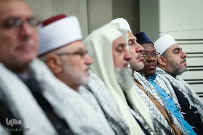 دیدار مسئولان نظام و میهمانان کنفرانس وحدت اسلامى‌ با رهبر انقلاب