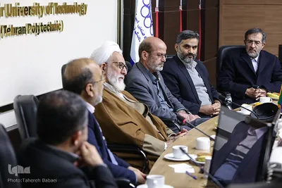 آیین رونمایی از کتاب جان بی آرامی صبح