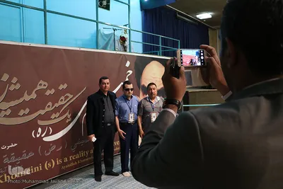 بازدید متسابقین خارجی از بیت امام خمینی(ره)