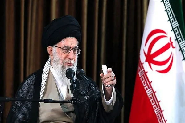 Líder de Irán denuncia discriminación racial en Estados Unidos