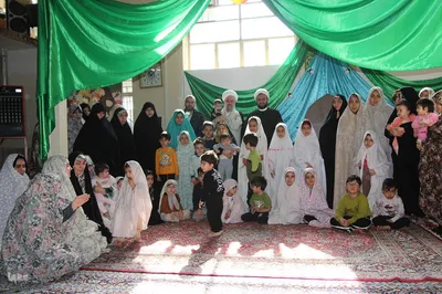 اعتکاف مادر فرزندی در ملایر