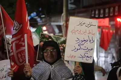فریاد استکبارستیزی مردم انقلابی در حمایت از ارزش‌های دینی و انقلابی