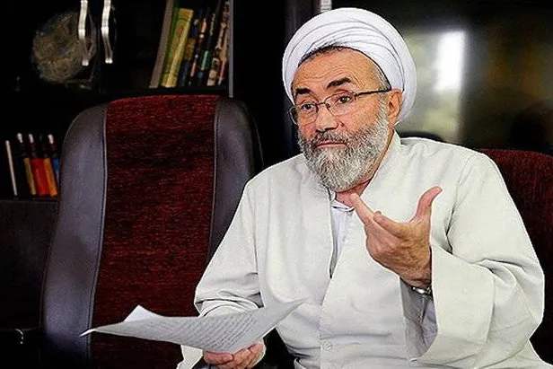 برخی نذر کرده‌اند «خود اصول دین پندار» باشند